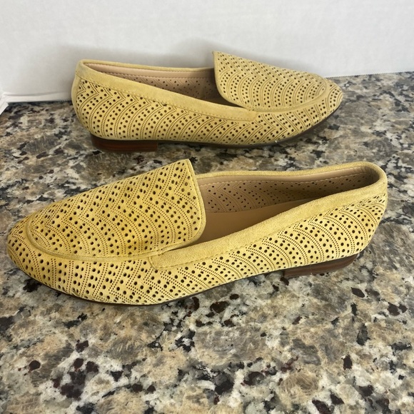 New Sample Shoe  NYDJ - Suede Perforated Loafers - Denver Honey Gold 6 - Picture 7 of 13